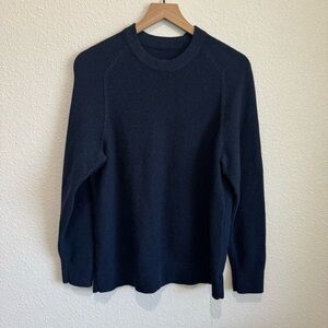 Lululemon Men's Medium Textured Knit Crewneck Sweater Heathered Classic Navy